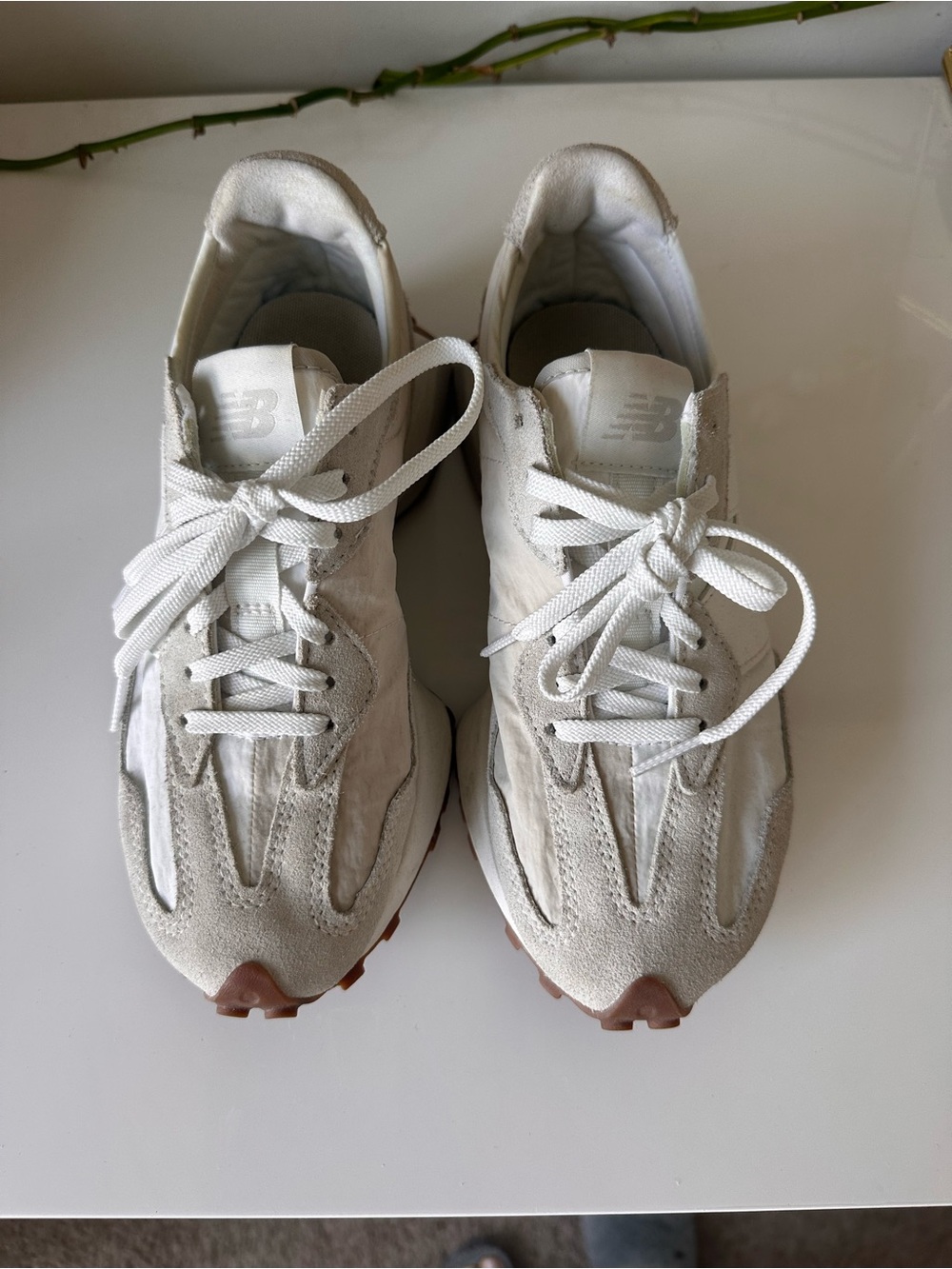 New Balance 327 Women’s Sneaker in Reflection/White size 6.5 - Picture 3 of 15